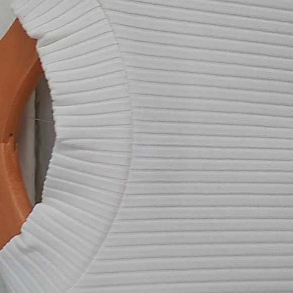 NWT Old Navy tee XL - Picture 4 of 4